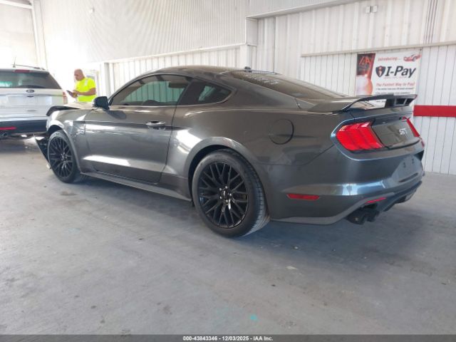 2019 FORD MUSTANG 1FA6P8CFXK5203820 Photo 2