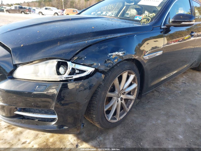 2011 JAGUAR XJ SAJWA1CB4BLV05293 Photo 5