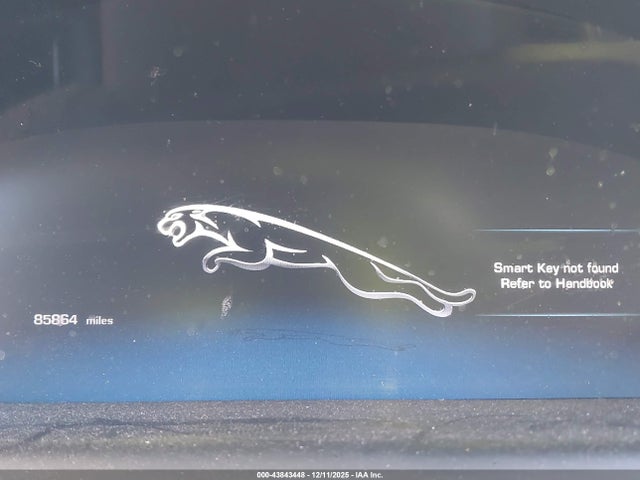 2011 JAGUAR XJ SAJWA1CB4BLV05293 Photo 6