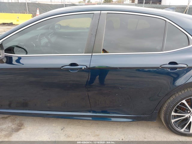 4T1B21HK7KU013575 Toyota Camry Hybrid Se
