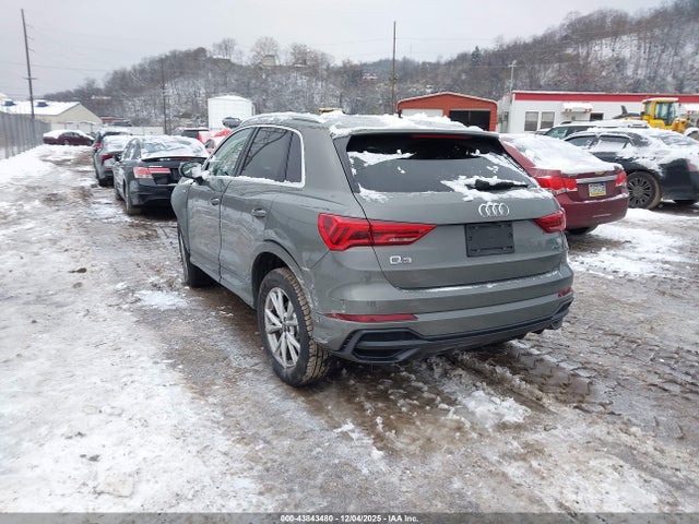 2021 AUDI Q3 WA1EECF33M1079930 Photo 2