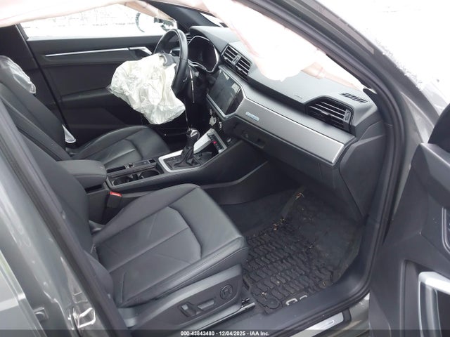 2021 AUDI Q3 WA1EECF33M1079930 Photo 4