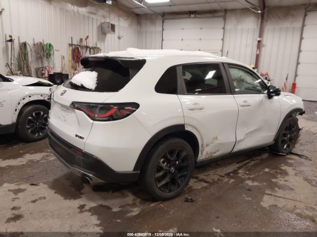 2023 HONDA HR-V 3CZRZ2H57PM701323 Photo 3