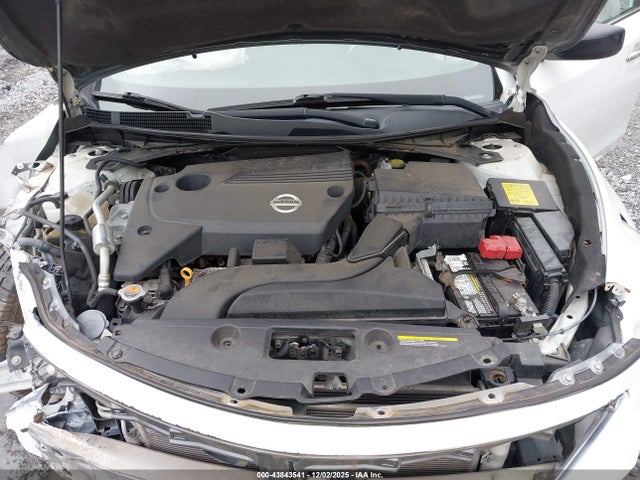 2015 Nissan Altima 2.5 S მანქანა იყიდება აუქციონზე, vin: 1N4AL3AP4FN906498, აუქციონის ნომერი: 43843541