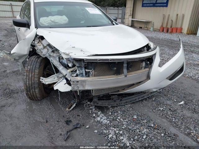 2015 Nissan Altima 2.5 S მანქანა იყიდება აუქციონზე, vin: 1N4AL3AP4FN906498, აუქციონის ნომერი: 43843541