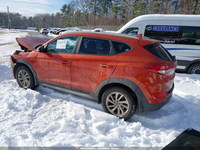 2017 HYUNDAI TUCSON KM8J3CA4XHU427877 Photo 2