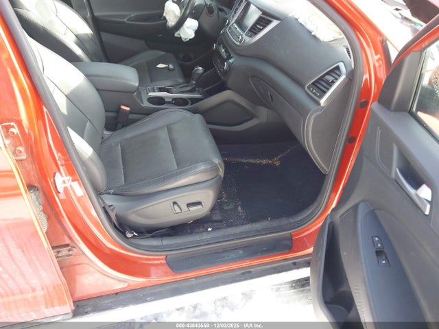 2017 HYUNDAI TUCSON KM8J3CA4XHU427877 Photo 4