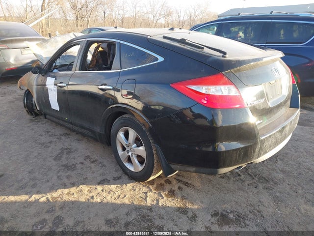 2010 HONDA ACCORD CROSSTOUR 5J6TF1H33AL006630 Photo 2