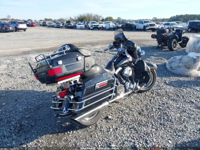 2007 HARLEY-DAVIDSON FLHTCUI 1HD1FC4107Y682847 Photo 3