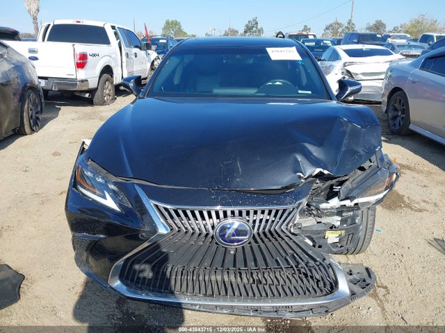 Lexus Es 300h Luxury 2020 58AE21B19LU010345 Image 12