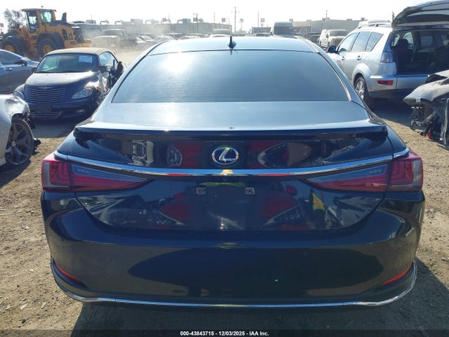 Lexus Es 300h Luxury 2020 58AE21B19LU010345 Image 16