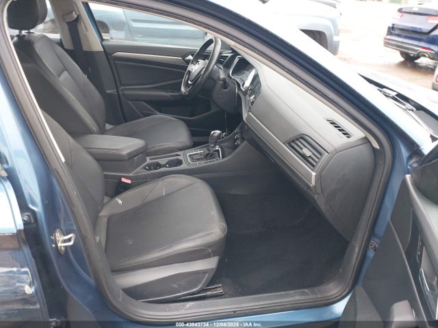 2019 VOLKSWAGEN JETTA 3VWC57BU8KM186519 Photo 4