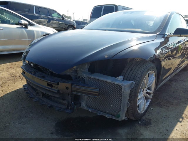 2015 TESLA MODEL S 5YJSA1E16FF113281 Photo 5