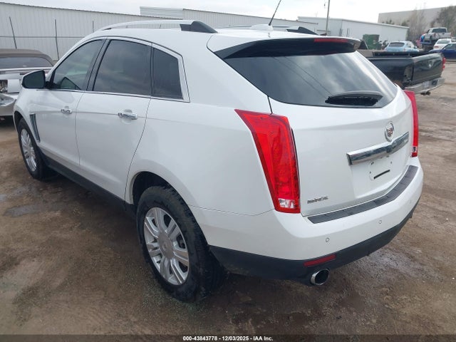 2016 CADILLAC SRX 3GYFNBE32GS554826 Photo 2