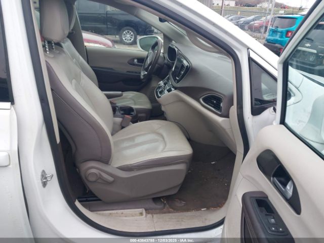 2017 CHRYSLER PACIFICA 2C4RC1BG0HR526581 Photo 4