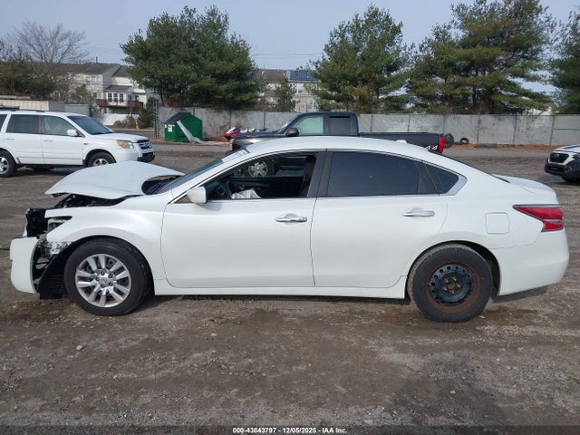 Продажа на аукционе авто 2014 Nissan Altima 2.5 S, vin: 1N4AL3AP5EN253632, номер лота: 43843797