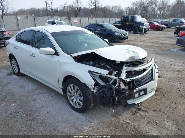 Продажа на аукционе авто 2014 Nissan Altima 2.5 S, vin: 1N4AL3AP5EN253632, номер лота: 43843797
