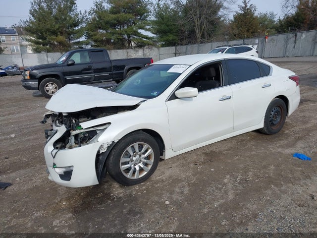 Продажа на аукционе авто 2014 Nissan Altima 2.5 S, vin: 1N4AL3AP5EN253632, номер лота: 43843797