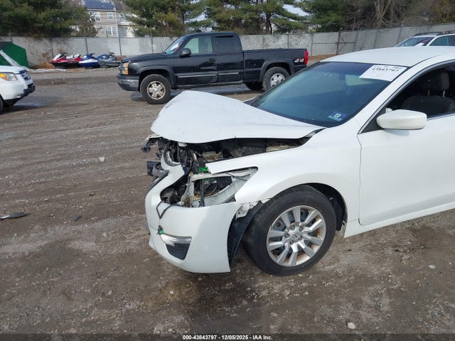 Продажа на аукционе авто 2014 Nissan Altima 2.5 S, vin: 1N4AL3AP5EN253632, номер лота: 43843797