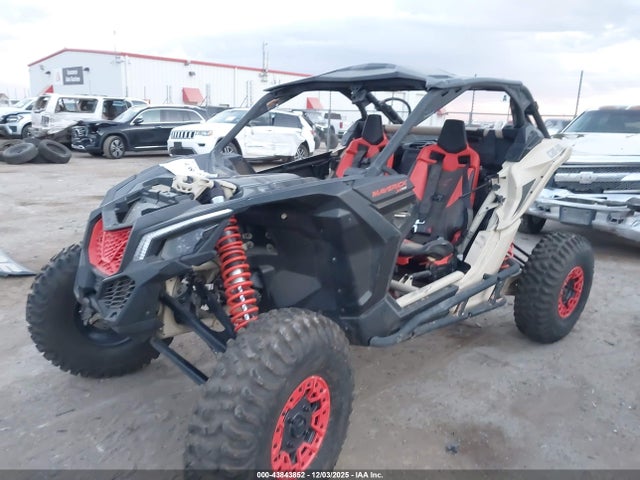 2021 CAN-AM MAVERICK X3 3JBVXAV43MK004032 Photo 1