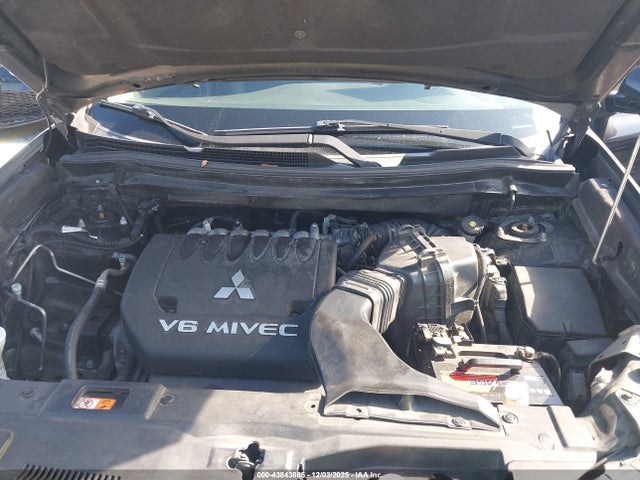 2017 MITSUBISHI OUTLANDER JA4JZ4AX7HZ057696 Photo 9