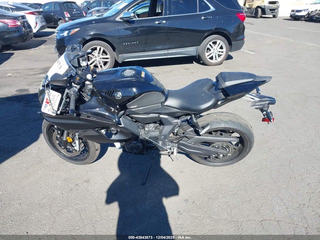 JYARM38Y5SA003539 Yamaha Yzfr7