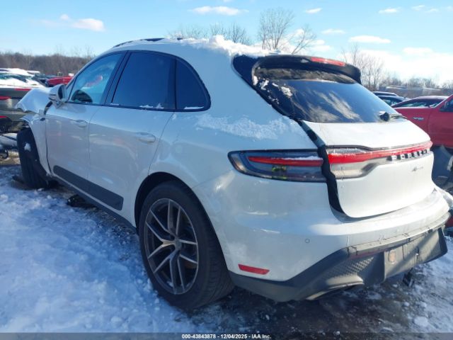 2022 PORSCHE MACAN WP1AA2A54NLB08357 Photo 2