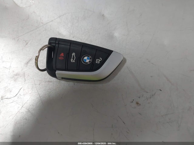 2020 BMW X1 WBXJG7C09L5R43664 Photo 10