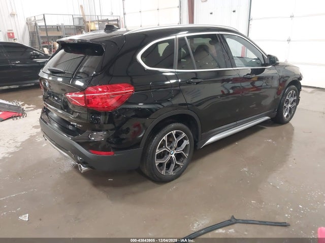2020 BMW X1 WBXJG7C09L5R43664 Photo 3