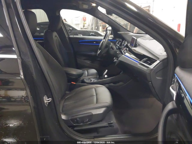 2020 BMW X1 WBXJG7C09L5R43664 Photo 4