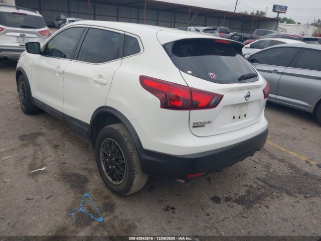 2018 NISSAN ROGUE SPORT JN1BJ1CP2JW157387 Photo 2