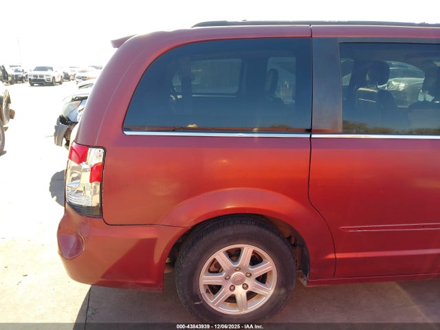 Продажа на аукционе авто 2012 Chrysler Town & Country Touring, vin: 2C4RC1BG8CR260882, номер лота: 43843939