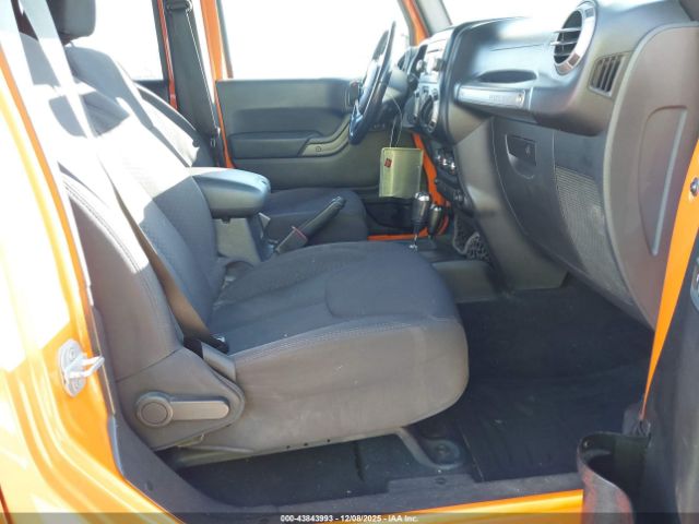 2013 JEEP WRANGLER UNLIMITED 1C4BJWDG0DL558483 Photo 4