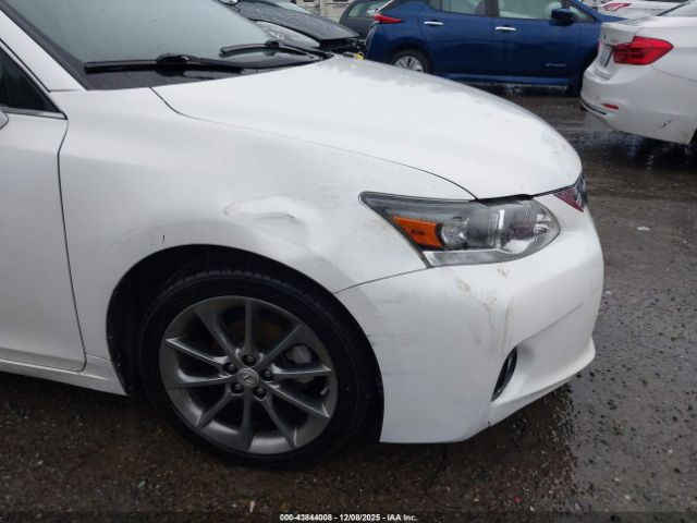 2011 LEXUS CT 200H JTHKD5BH0B2042512 Photo 5