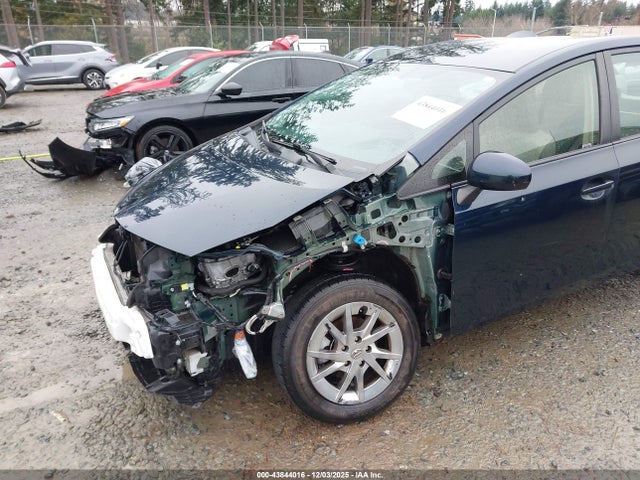 JTDZN3EU5HJ059377 Toyota Prius V Two