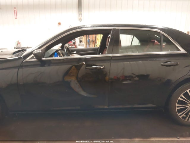 Aukcja sprzedaży 2013 Chrysler 300 300s, vin: 2C3CCAGG8DH699526, numer aukcji: 43844072