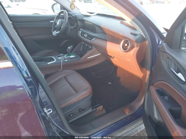 2020 ALFA ROMEO STELVIO ZASPAKAN3L7C82672 Photo 4