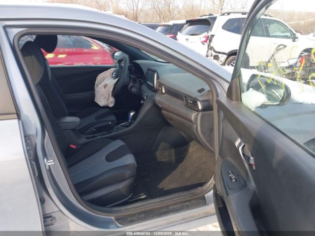2019 HYUNDAI VELOSTER KMHTG6AF5KU013168 Photo 4