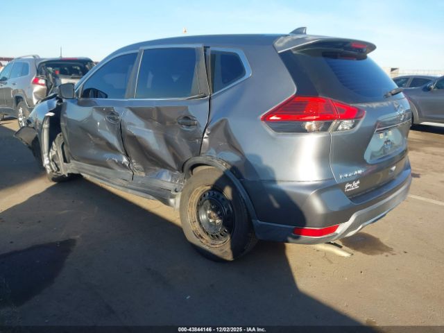 2017 NISSAN ROGUE KNMAT2MT8HP506206 Photo 2