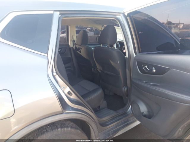 2017 NISSAN ROGUE KNMAT2MT8HP506206 Photo 7