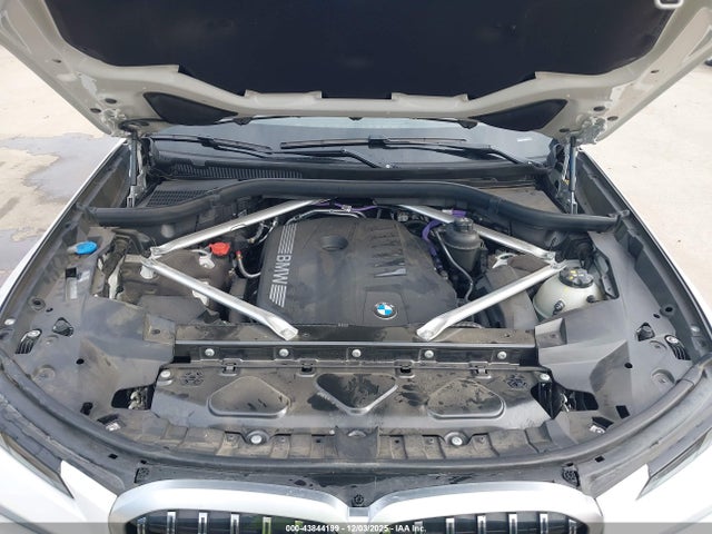 2024 BMW X7 5UX23EM07R9U05416 Photo 9