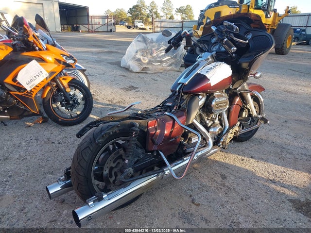 2018 HARLEY-DAVIDSON FLTRX 1HD1KHC15JB650027 Photo 3