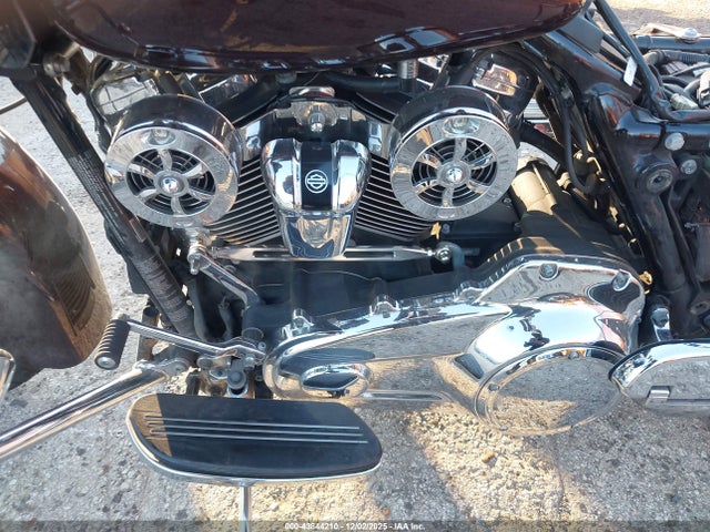 2018 HARLEY-DAVIDSON FLTRX 1HD1KHC15JB650027 Photo 8