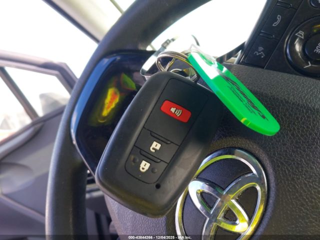 2021 TOYOTA PRIUS JTDKAMFU2M3140109 Photo 10