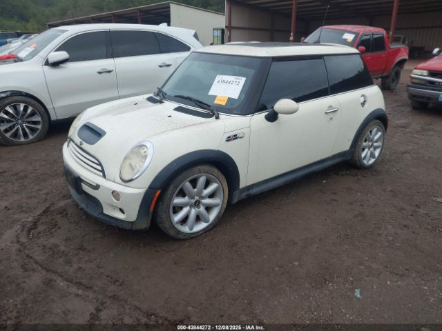 2006 MINI COOPER S WMWRE33576TJ36440 Photo 1