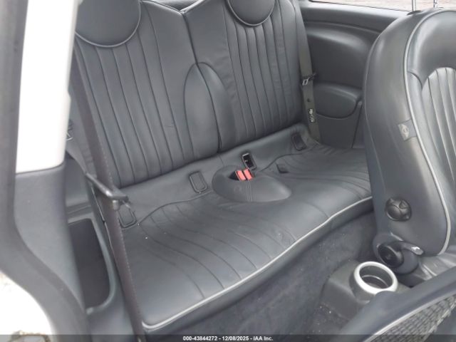 2006 MINI COOPER S WMWRE33576TJ36440 Photo 7