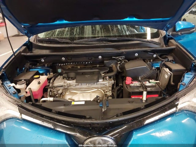 Toyota Rav4 Xle 2018 2T3RFREV8JW802243 Image 10