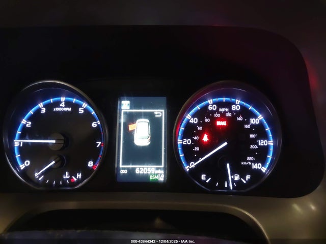 Toyota Rav4 Xle 2018 2T3RFREV8JW802243 Image 16