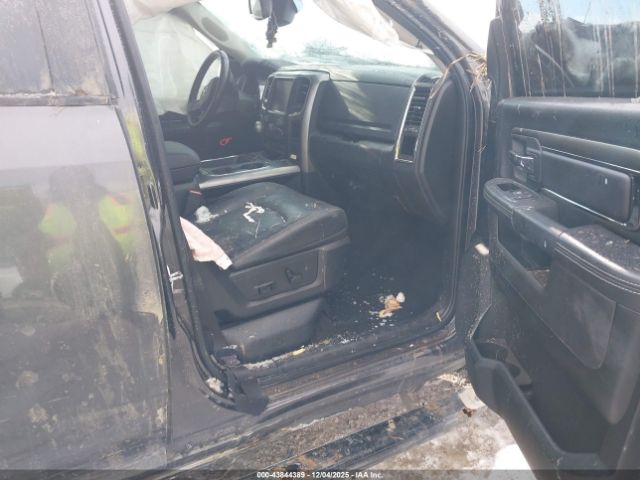 2017 RAM 1500 1C6RR7MT3HS828383 Photo 4