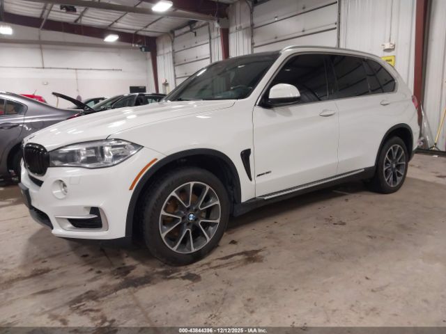 2017 BMW X5 5UXKR0C35H0X77630 Photo 1